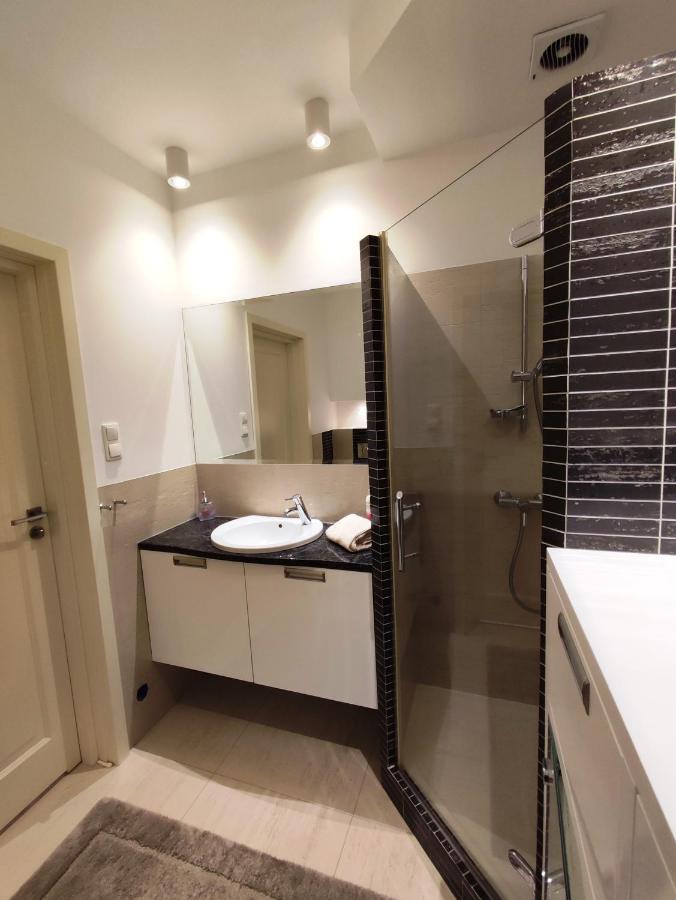 Artus Apartment Gdansk Bagian luar foto